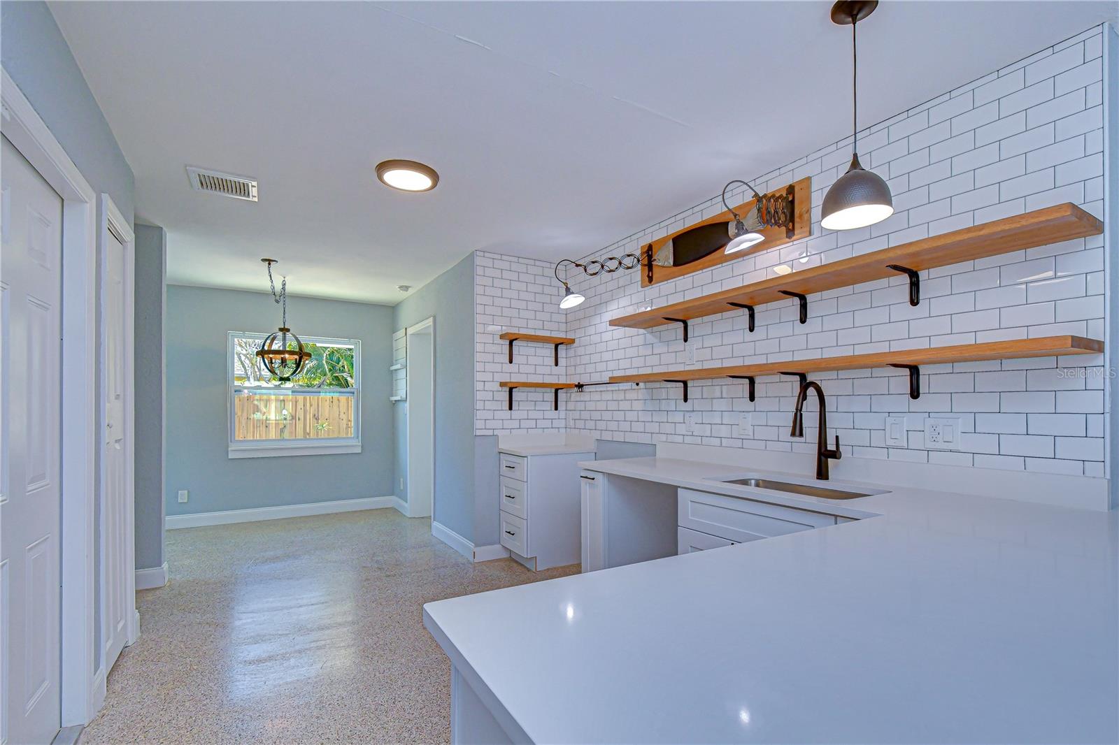 Image 7 of 40 For 5614 30th Avenue S