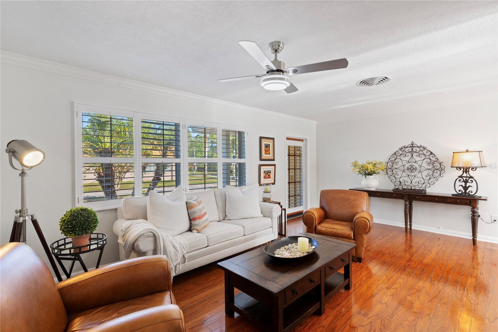 Image 10 of 38 For 1110 Varona  