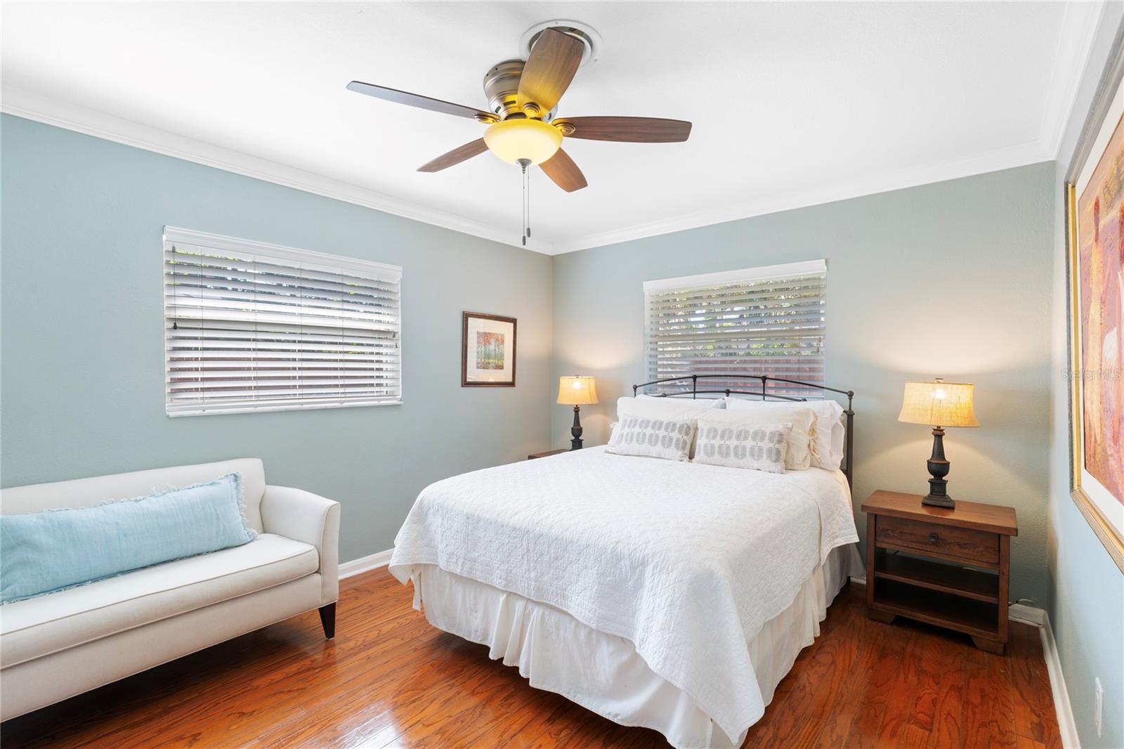 Image 12 of 38 For 1110 Varona  