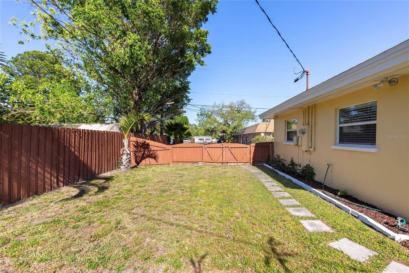 Image 27 of 38 For 1110 Varona  