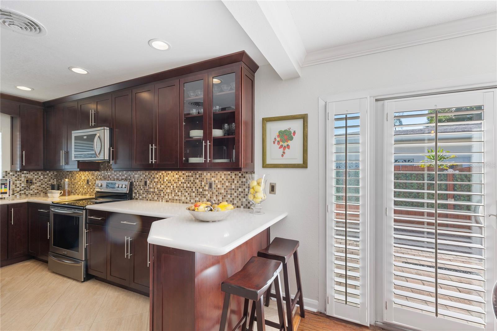 Image 30 of 38 For 1110 Varona  