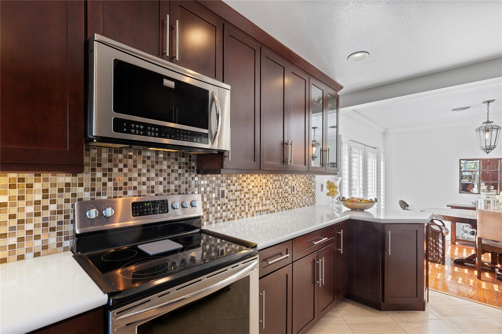 Image 31 of 38 For 1110 Varona  