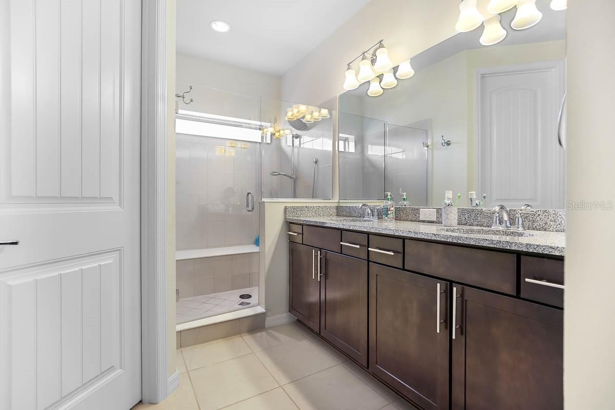 Image 8 of 16 For 5801 Colony Glen Road