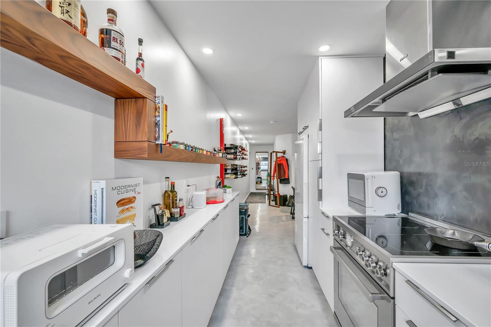 Image 16 of 41 For 224 6th Avenue N 13