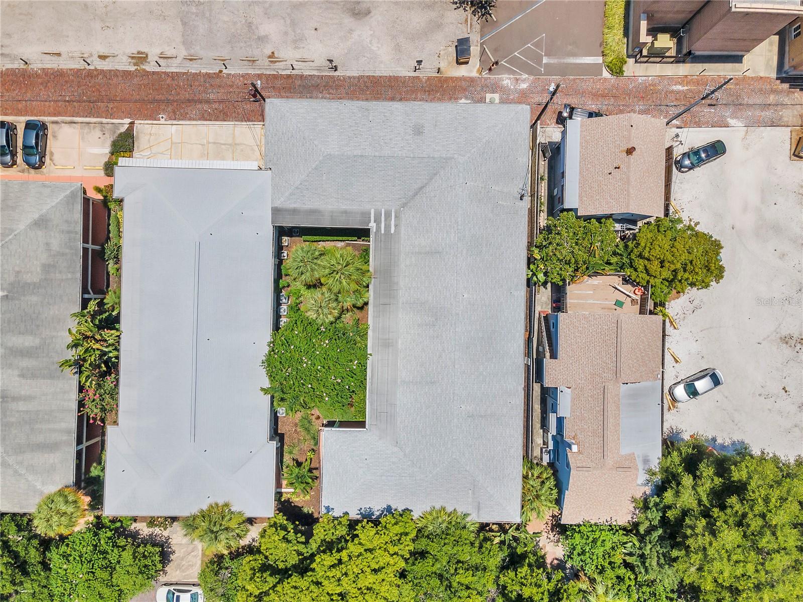 Image 2 of 41 For 224 6th Avenue N 13