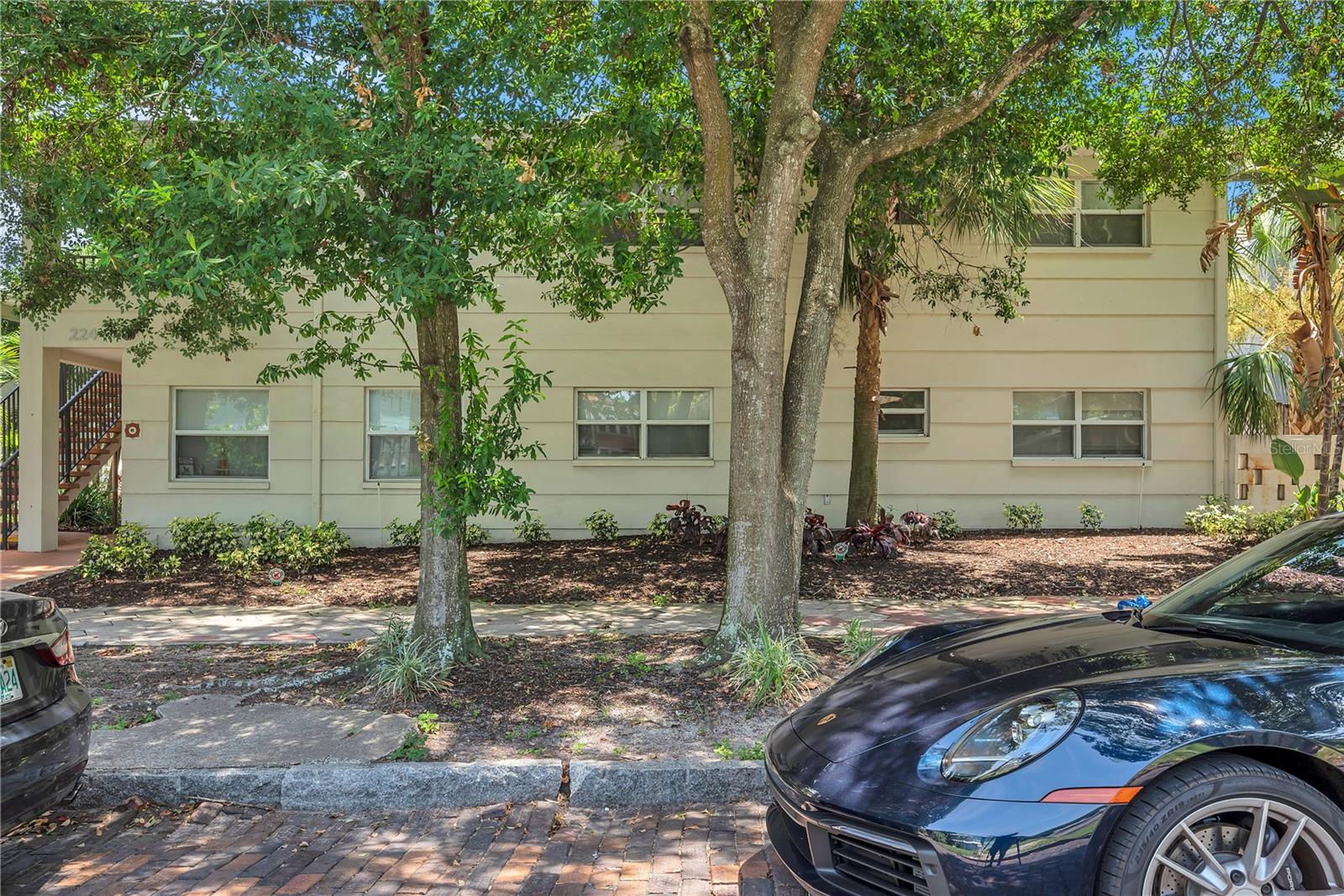 Image 31 of 41 For 224 6th Avenue N 13