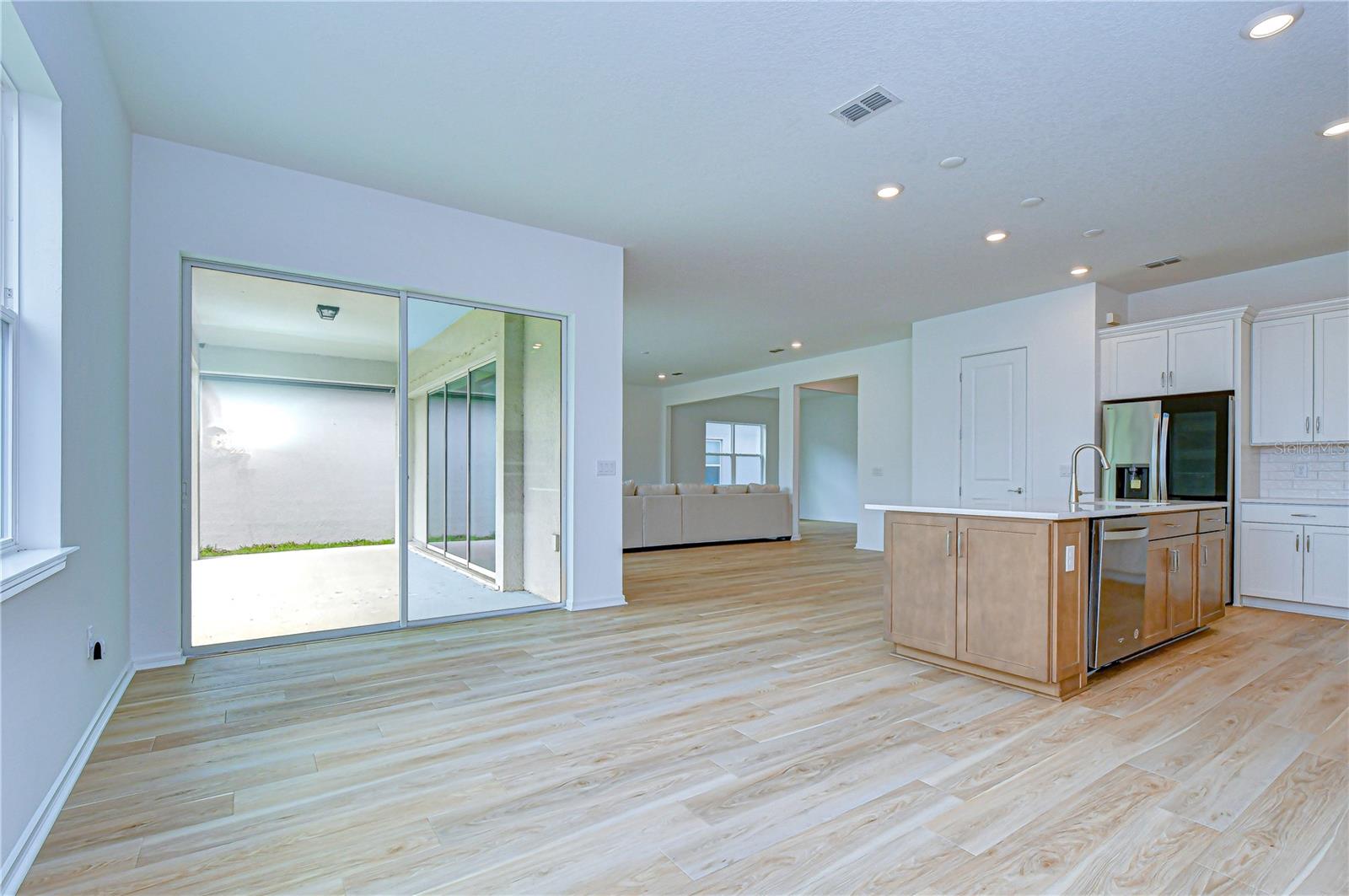 Image 18 of 42 For 12105 Orchid Ash Street