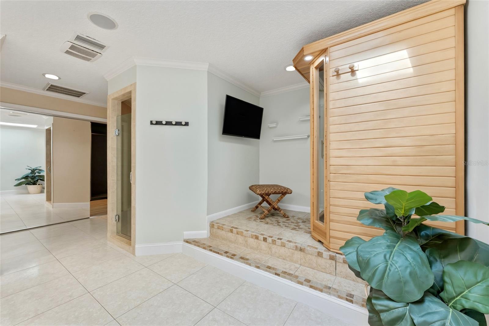Image 37 of 75 For 8701 Tantallon Circle