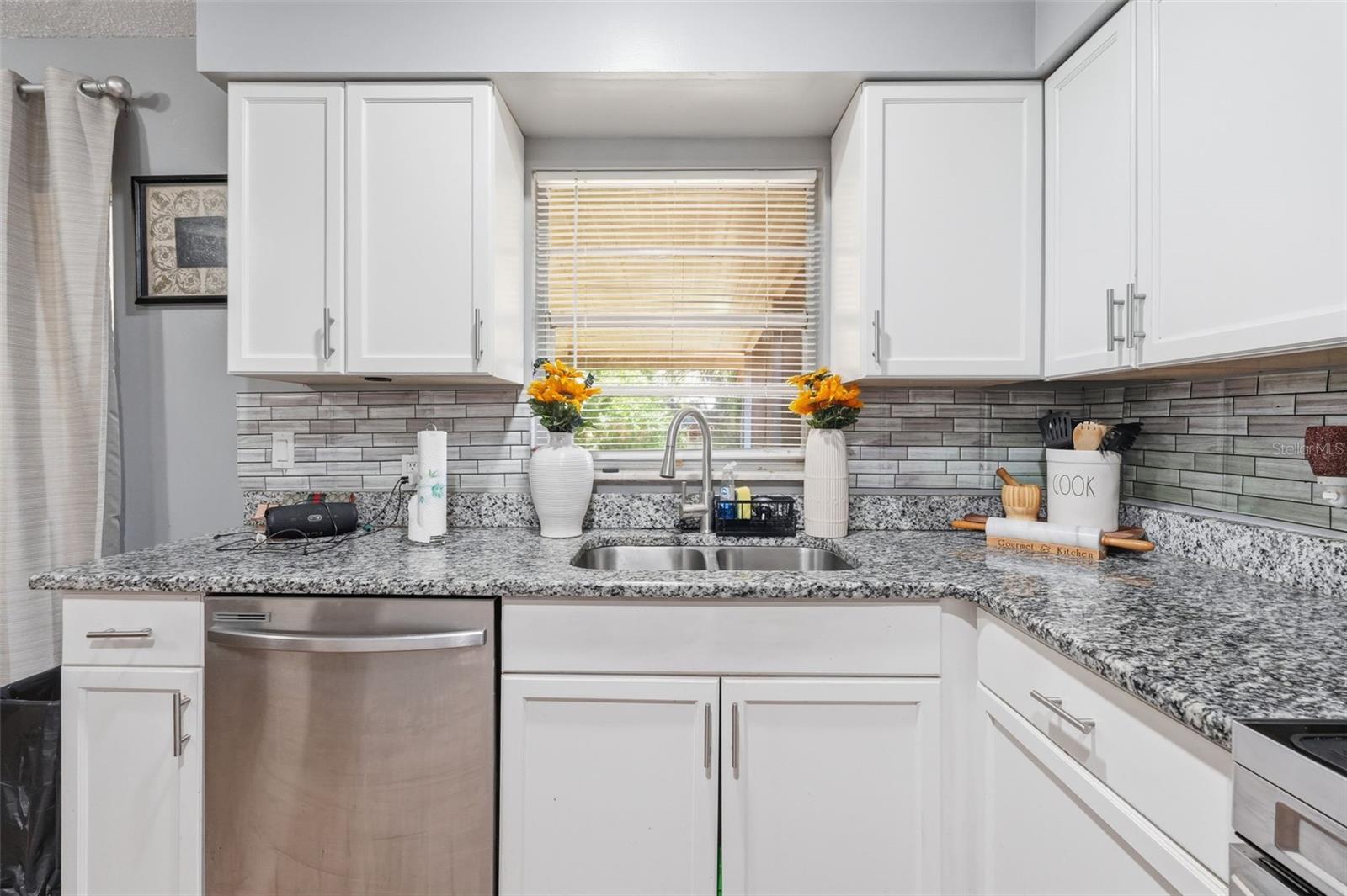 Image 21 of 26 For 8509 Kipling Lane