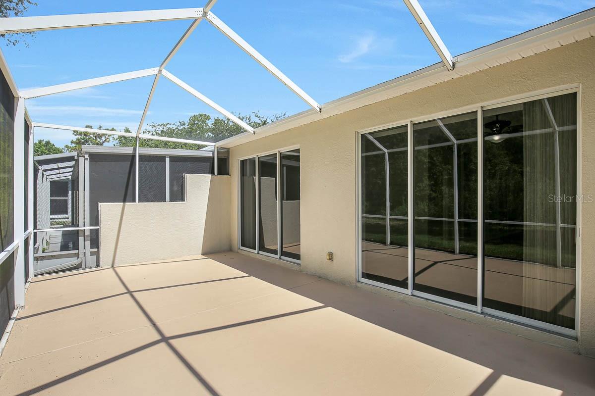 Image 28 of 41 For 15715 Phoebepark Avenue