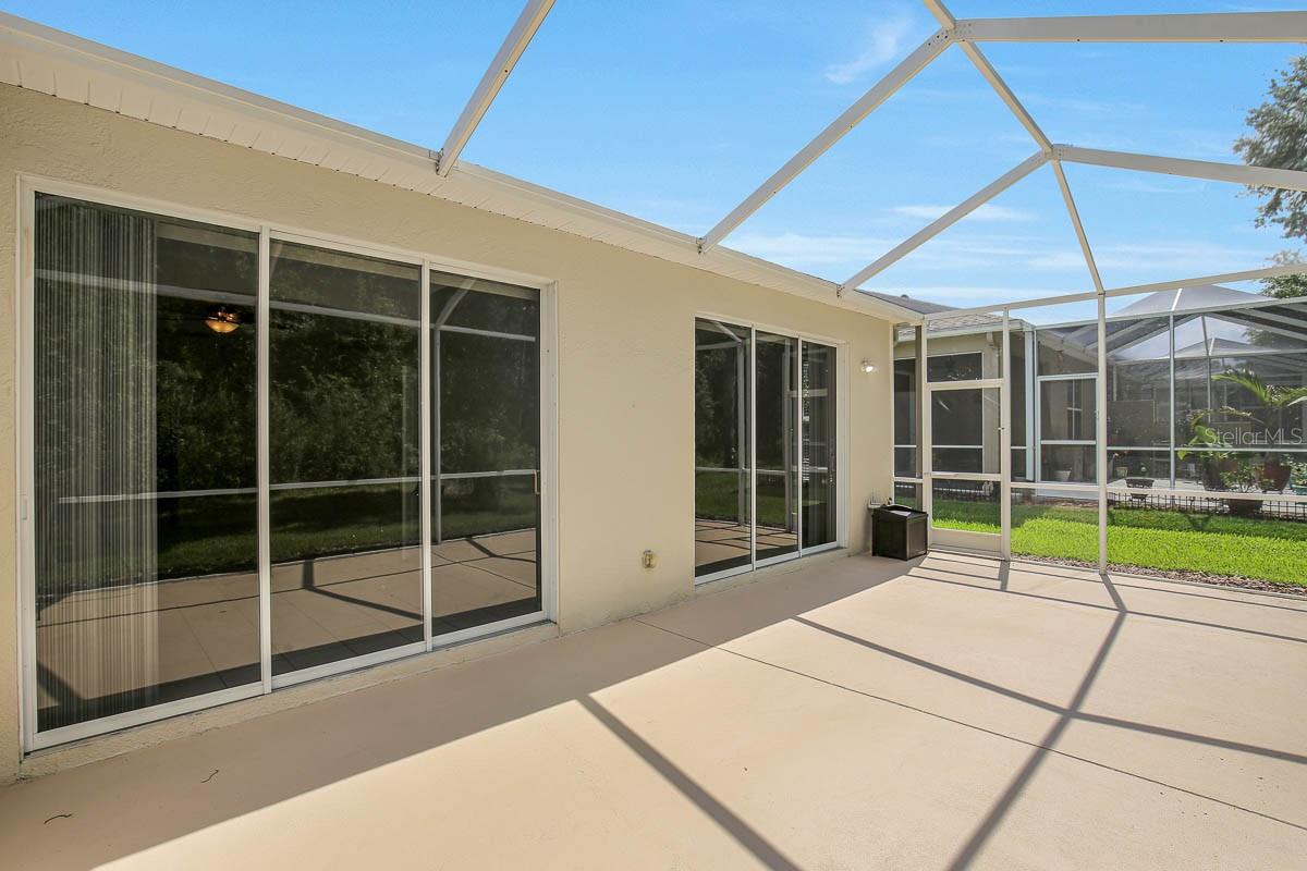 Image 29 of 41 For 15715 Phoebepark Avenue