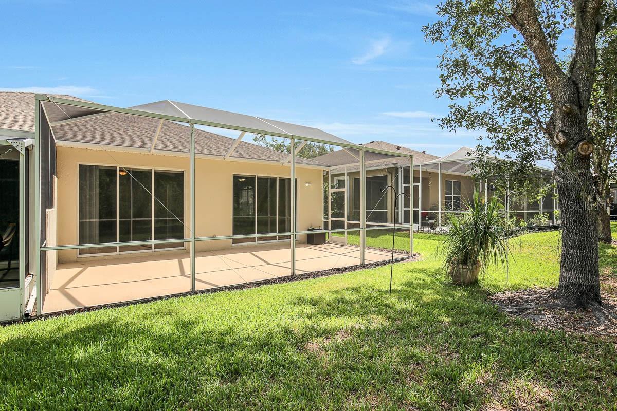 Image 31 of 41 For 15715 Phoebepark Avenue