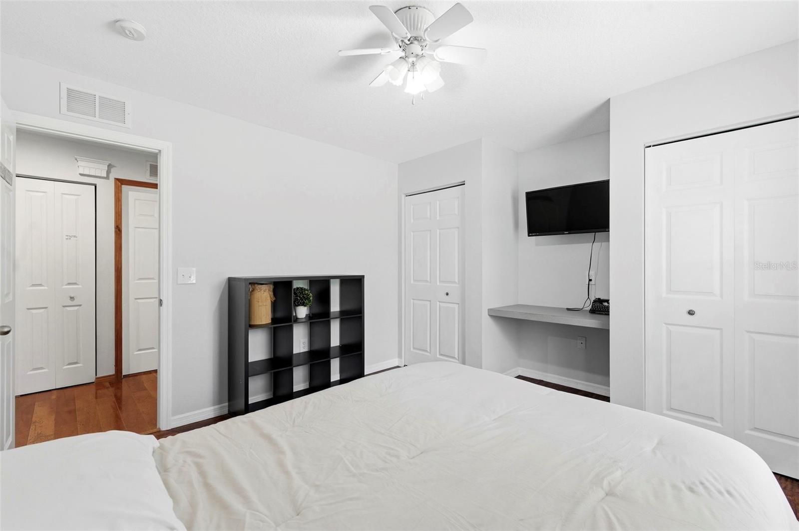 Image 30 of 58 For 1115 410th Court E