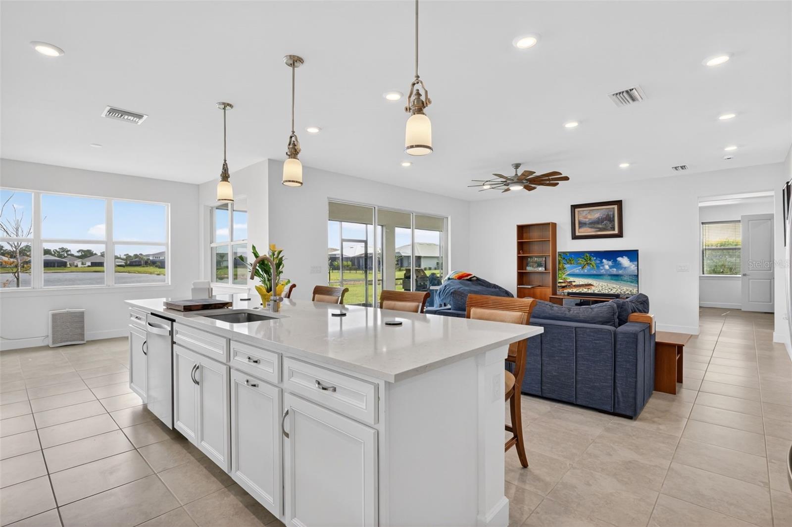 Image 10 of 37 For 42581 Atlas Drive