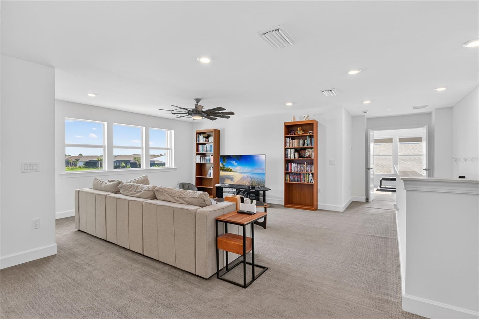 Image 22 of 37 For 42581 Atlas Drive