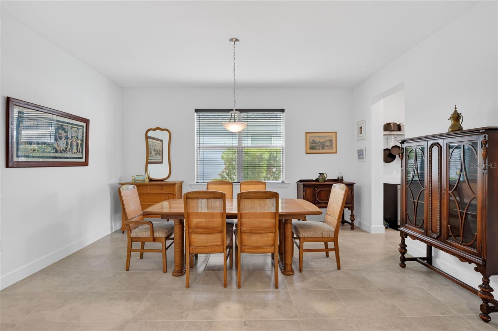 Image 7 of 37 For 42581 Atlas Drive