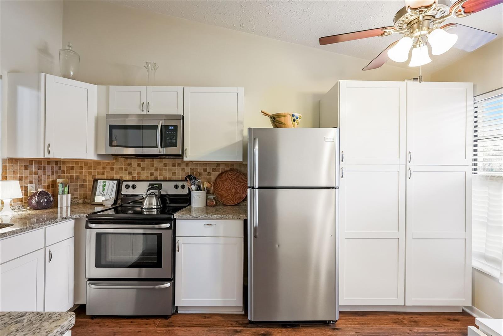 Image 8 of 20 For 8550 Shadblow Court 8