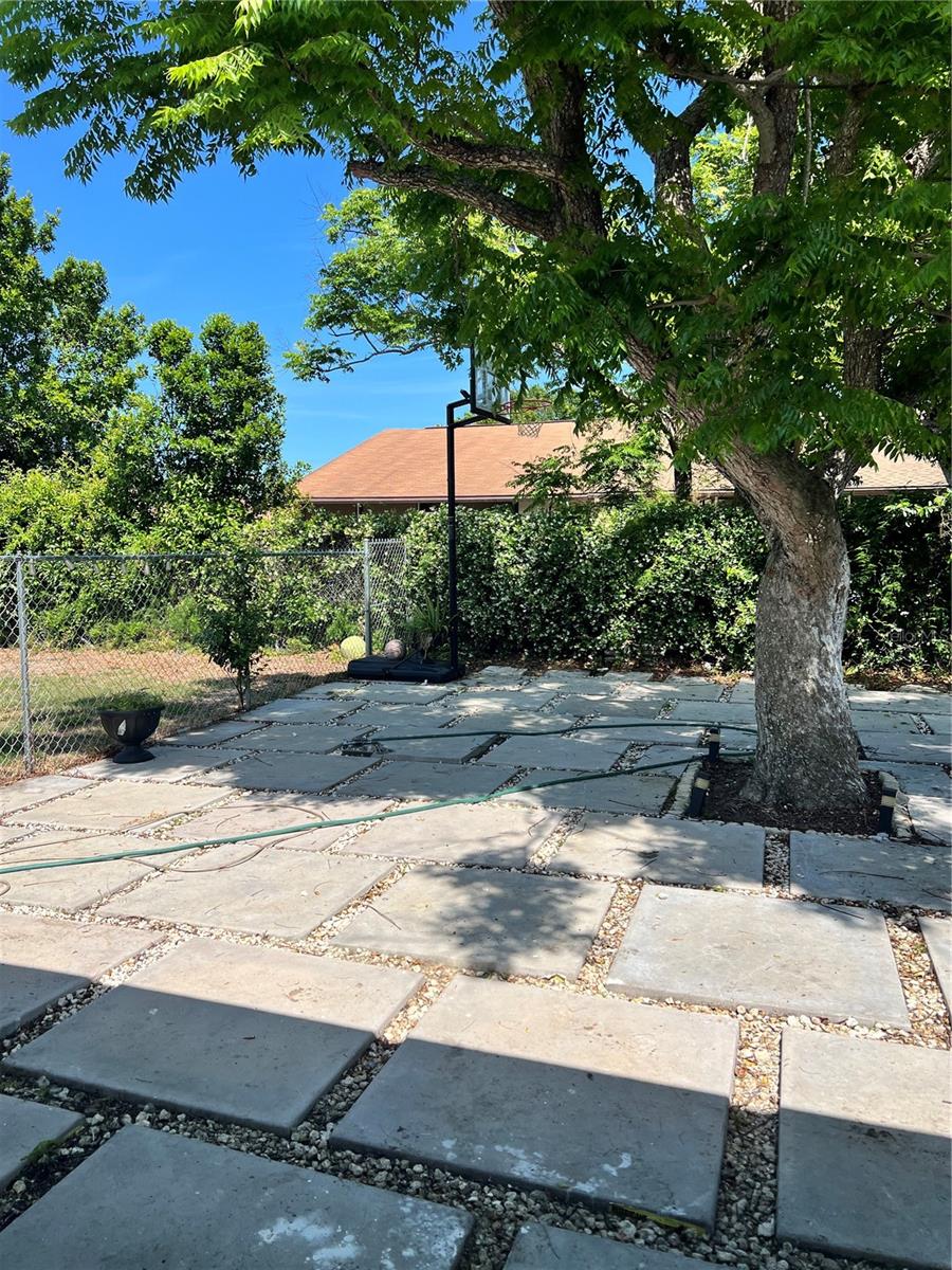 Image 13 of 14 For 1210 Cheney Highway G