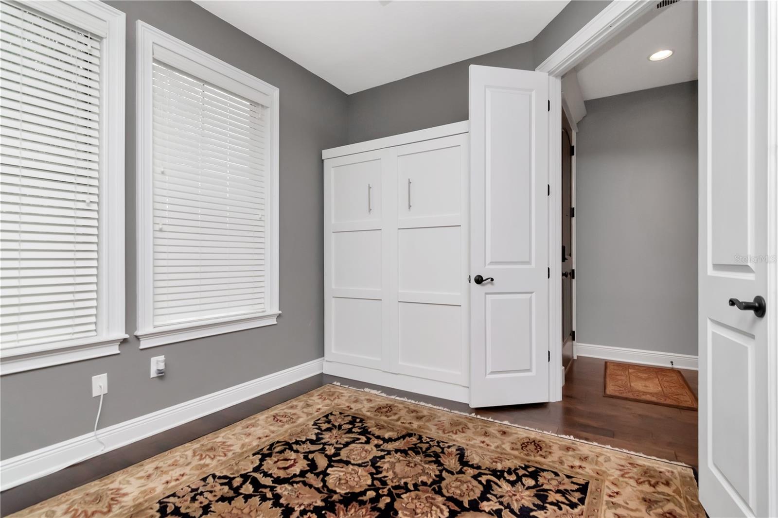 Image 14 of 35 For 409 Tampania Avenue 2