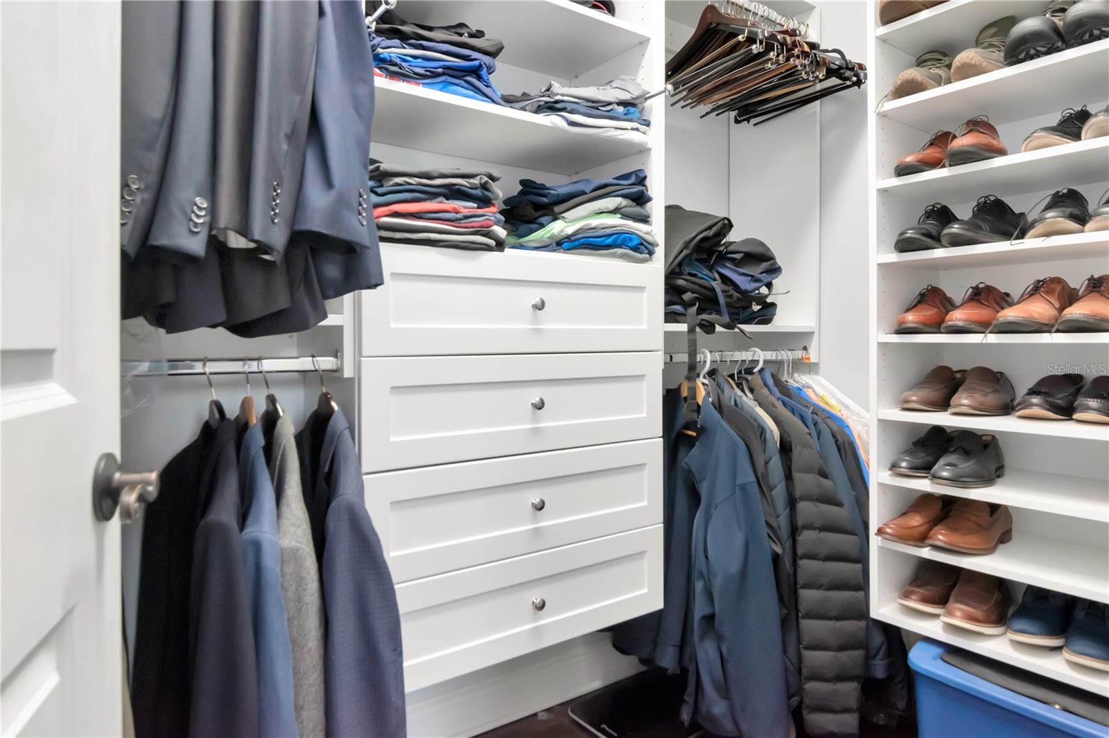 Image 20 of 35 For 409 Tampania Avenue 2