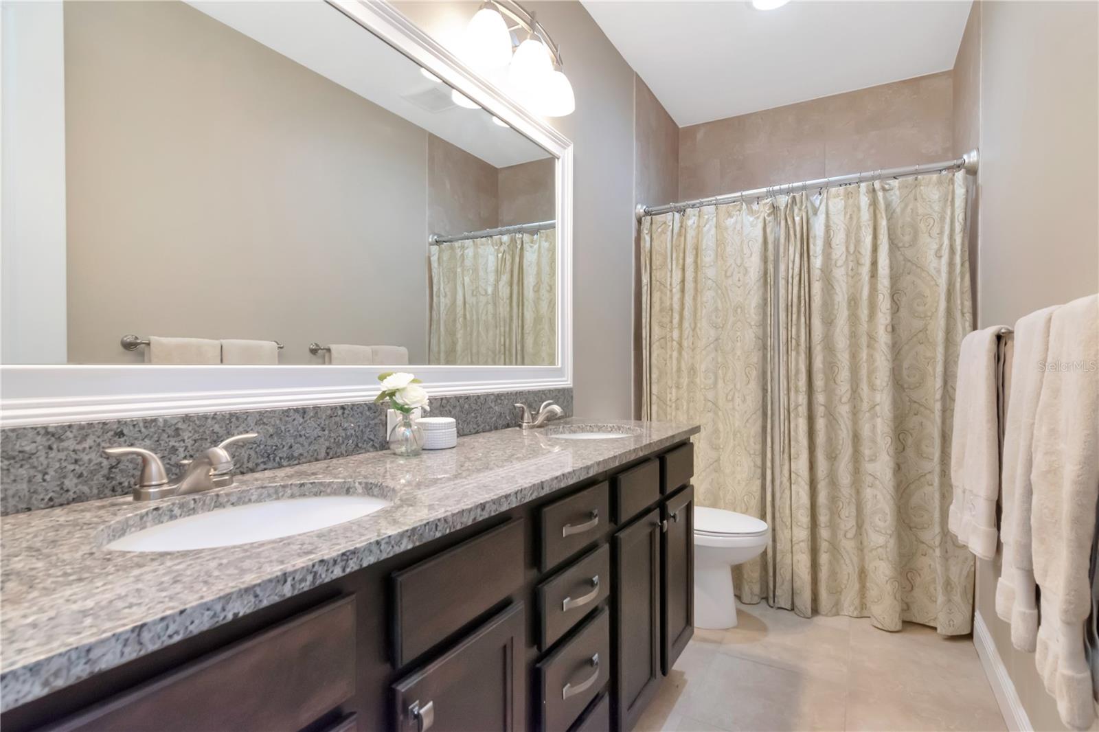 Image 25 of 35 For 409 Tampania Avenue 2