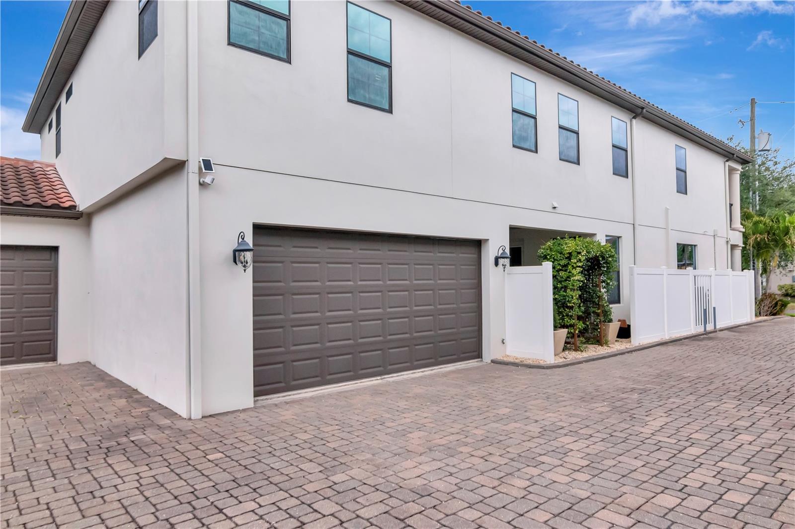 Image 30 of 35 For 409 Tampania Avenue 2