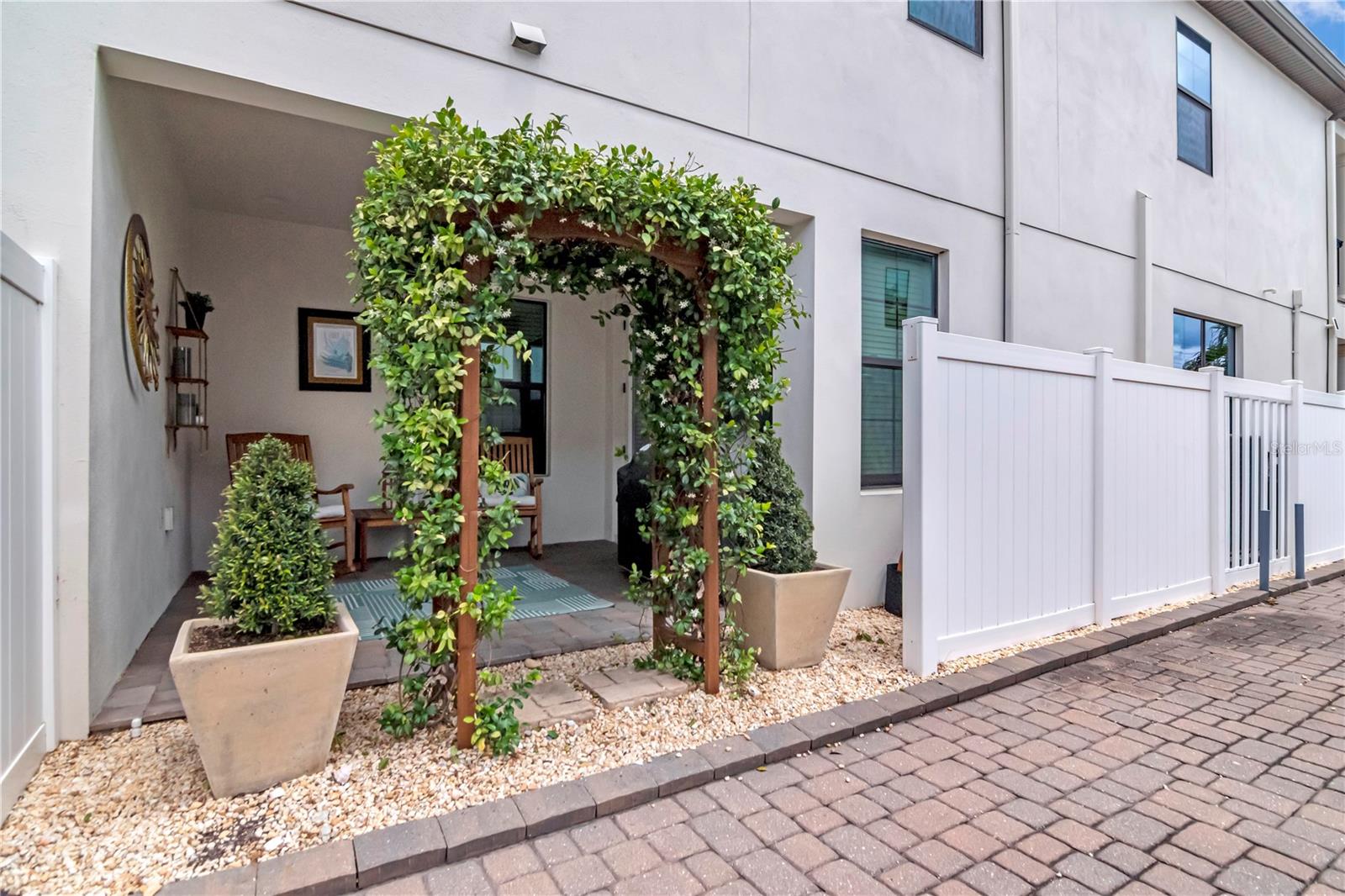 Image 31 of 35 For 409 Tampania Avenue 2