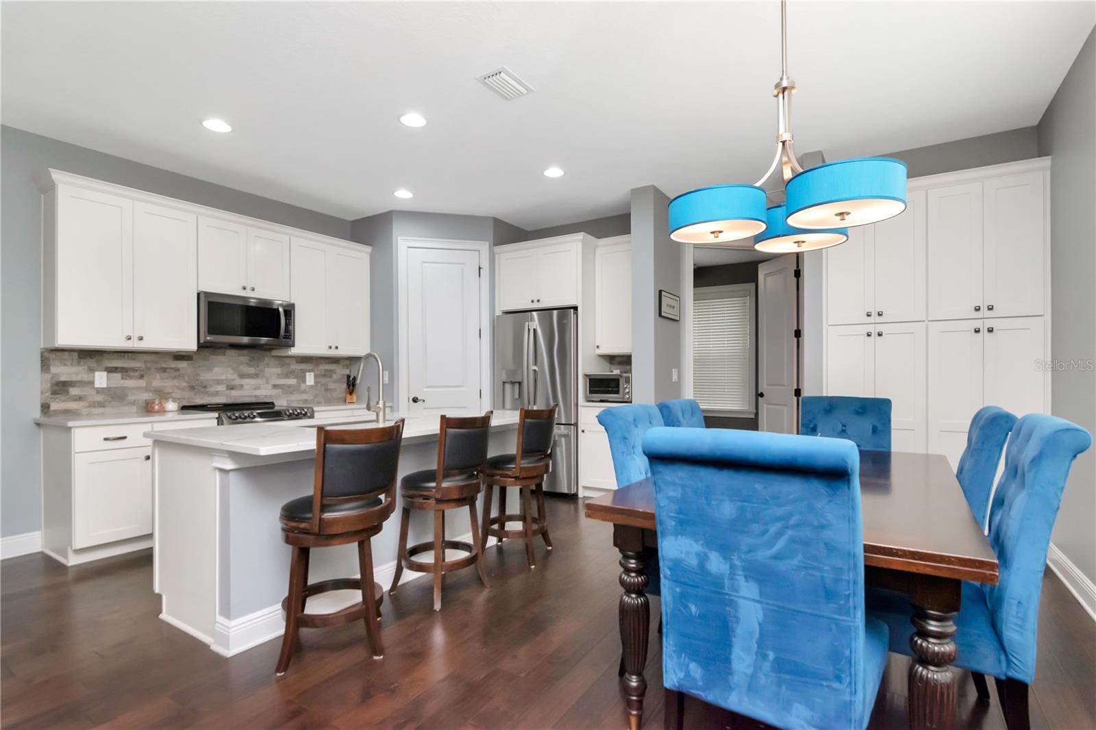 Image 6 of 35 For 409 Tampania Avenue 2