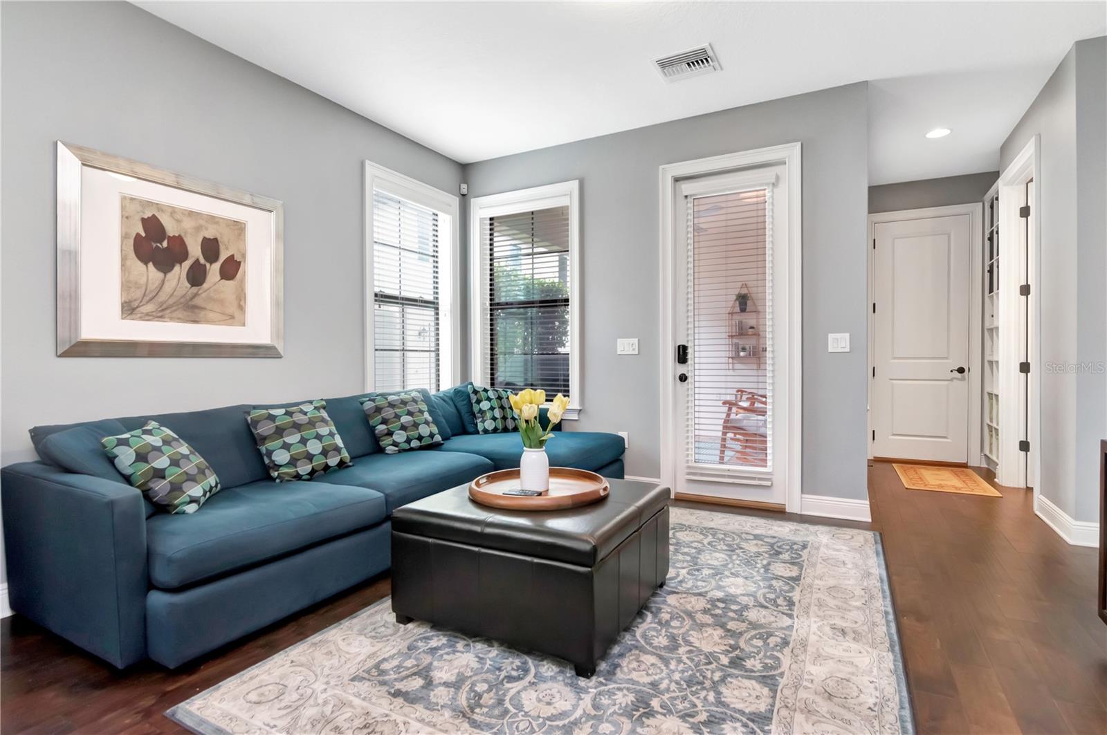 Image 9 of 35 For 409 Tampania Avenue 2