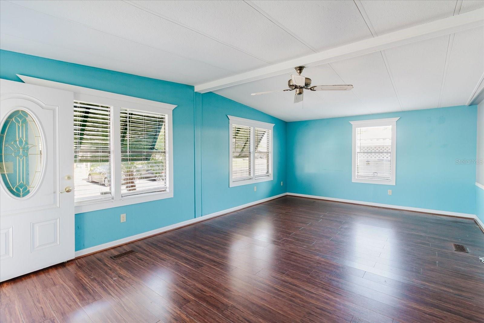 Image 17 of 52 For 372 Cobia Way