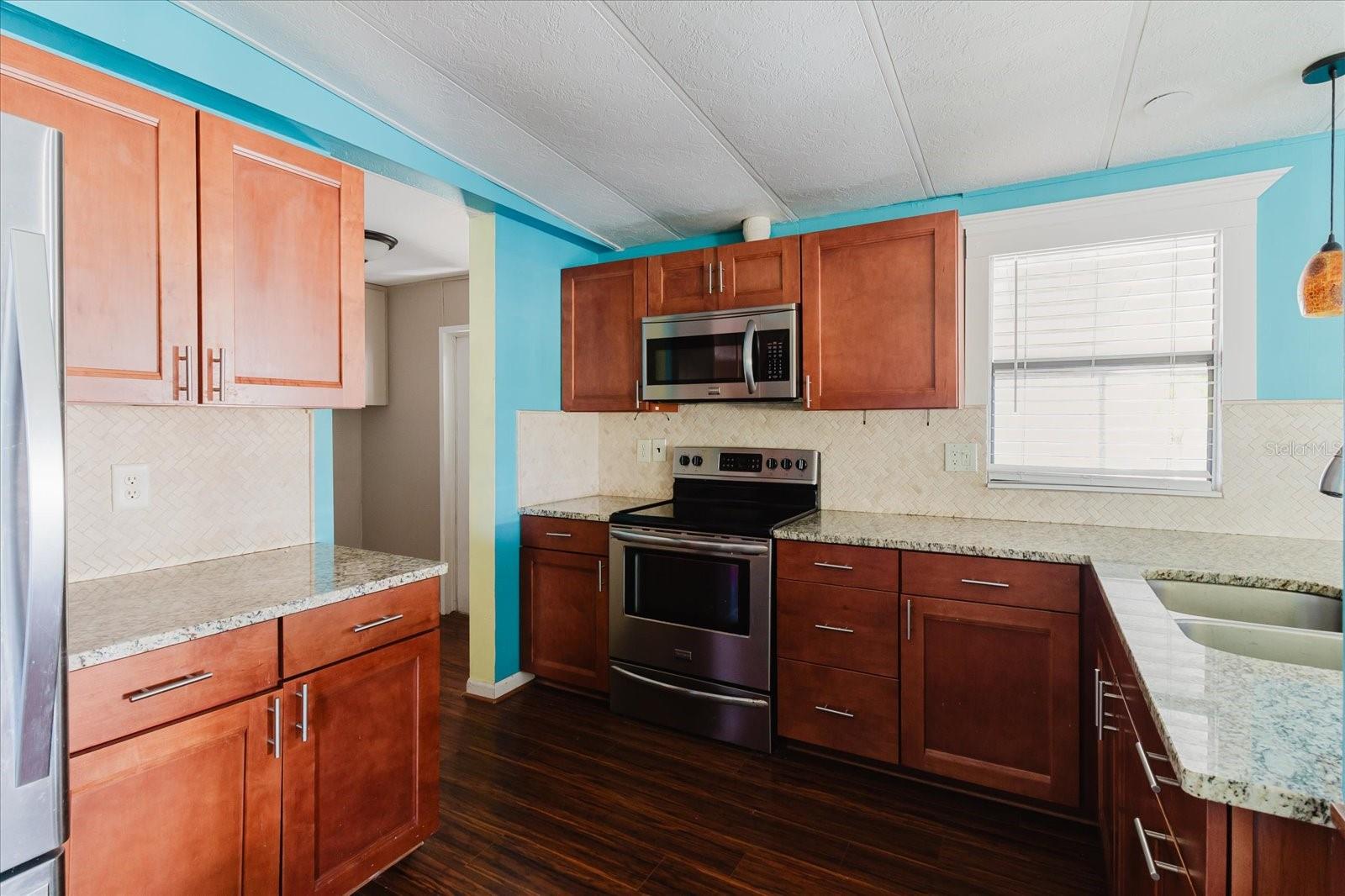 Image 23 of 52 For 372 Cobia Way