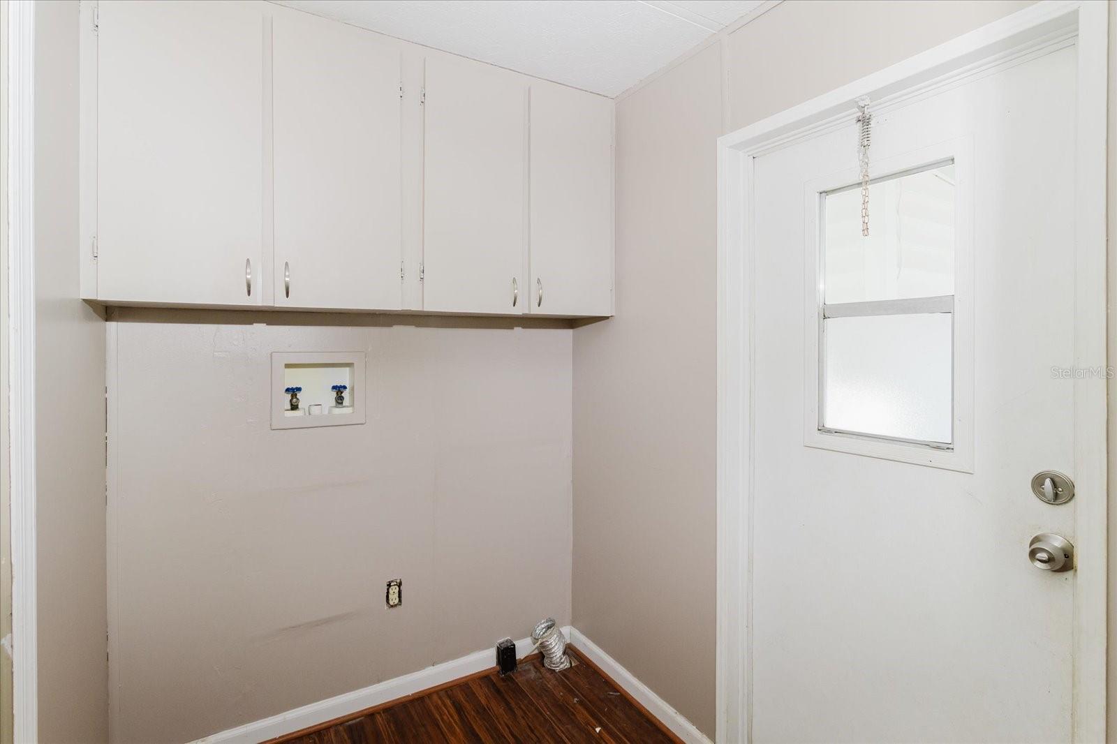 Image 36 of 52 For 372 Cobia Way