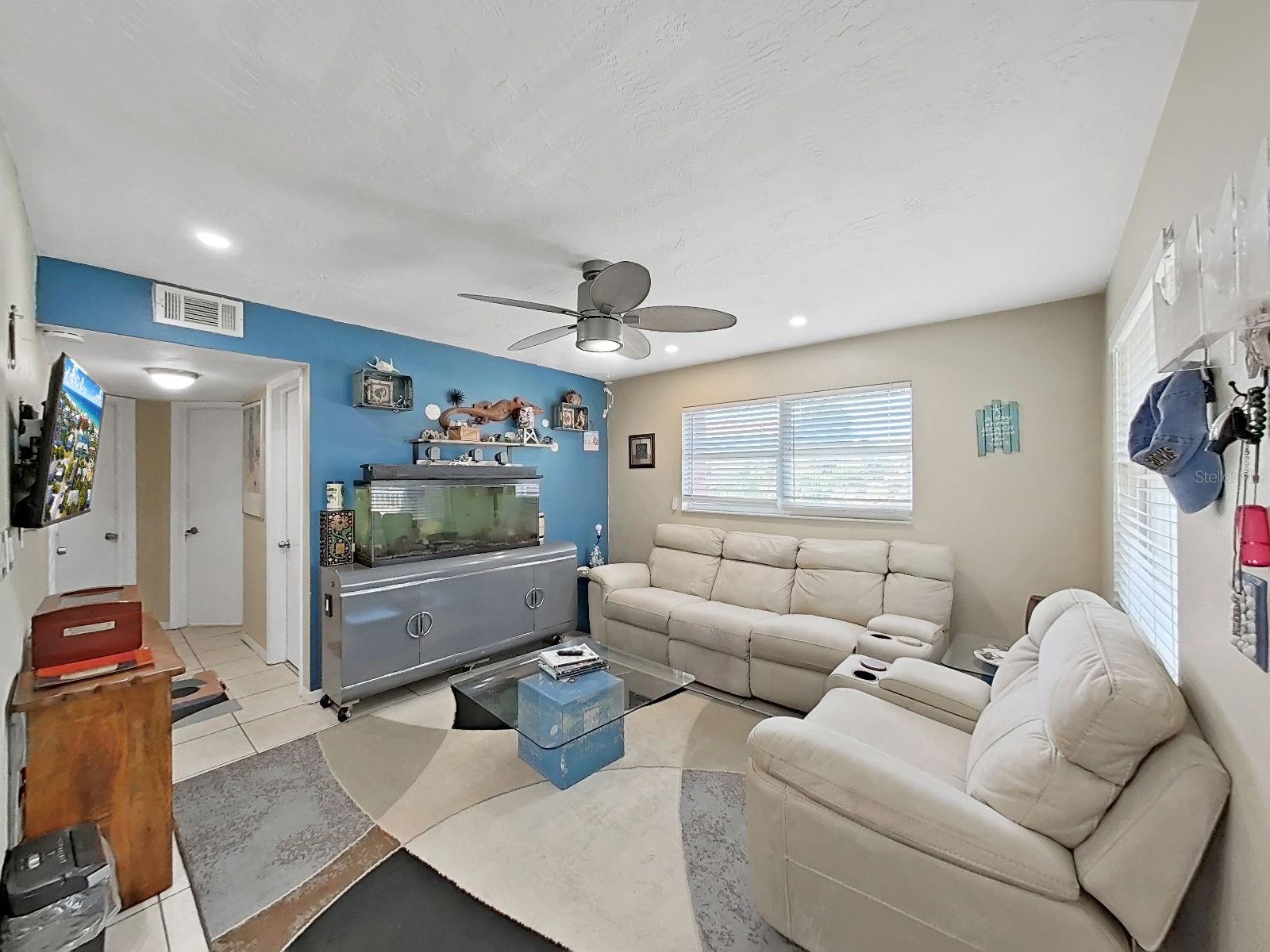 Image 8 of 27 For 206 22nd Avenue