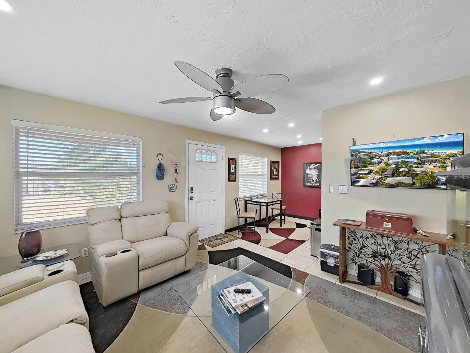 Image 9 of 27 For 206 22nd Avenue