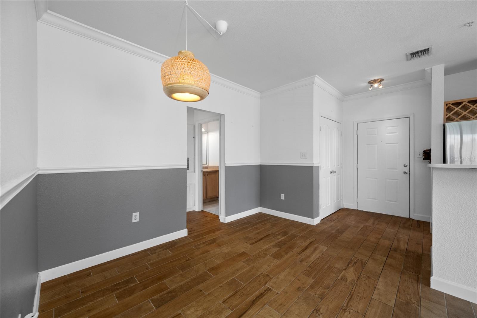 Image 21 of 52 For 5000 Culbreath Key Way 1-201