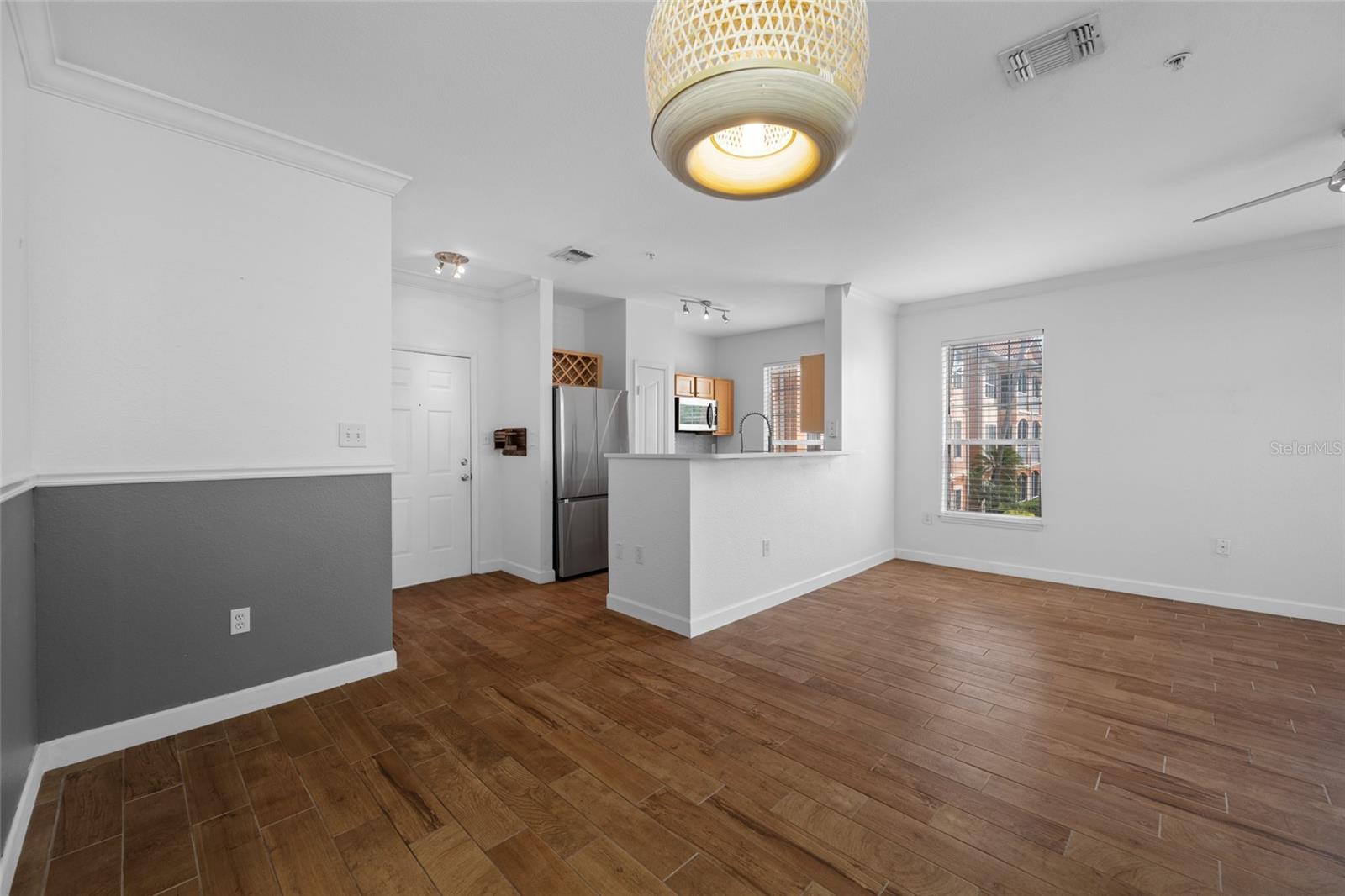 Image 22 of 52 For 5000 Culbreath Key Way 1-201