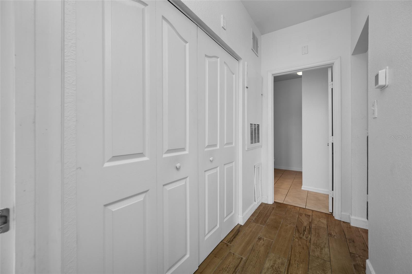 Image 24 of 52 For 5000 Culbreath Key Way 1-201