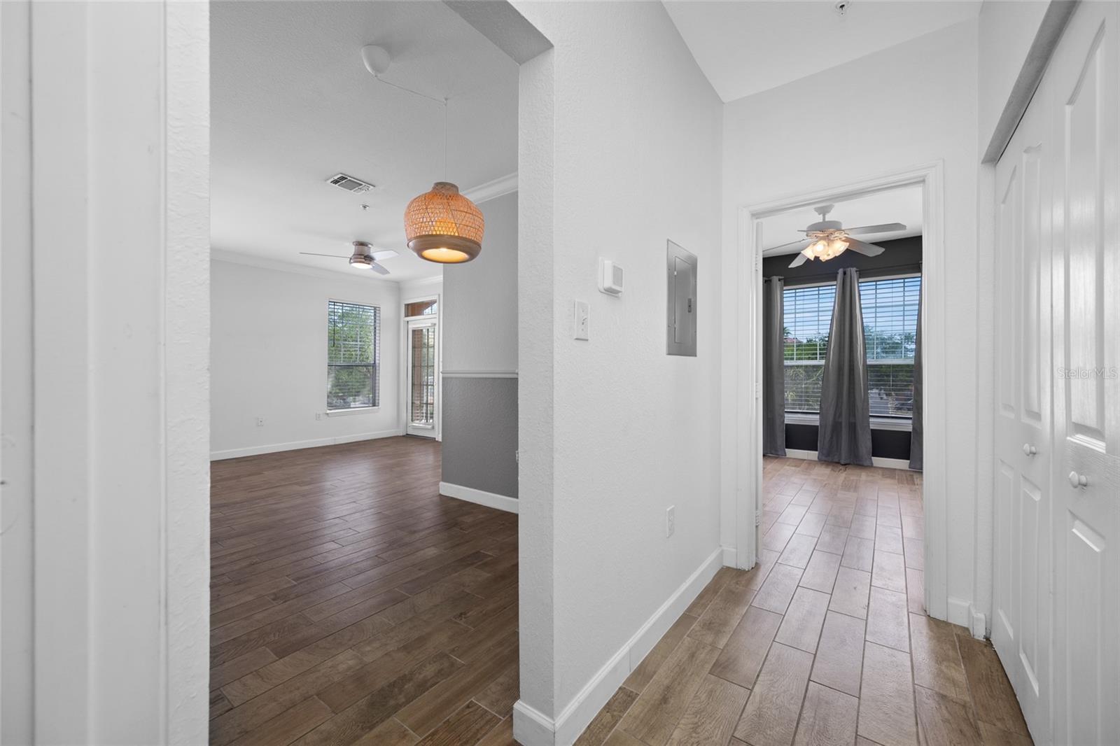 Image 25 of 52 For 5000 Culbreath Key Way 1-201