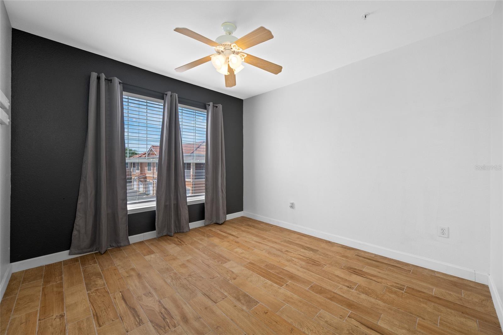 Image 30 of 52 For 5000 Culbreath Key Way 1-201