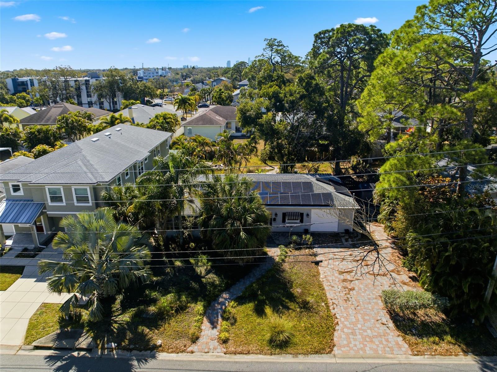 Image 17 of 26 For 208 48th Avenue N