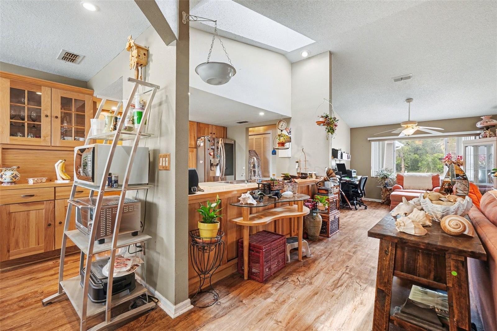 Image 10 of 31 For 10267 Elgin Boulevard