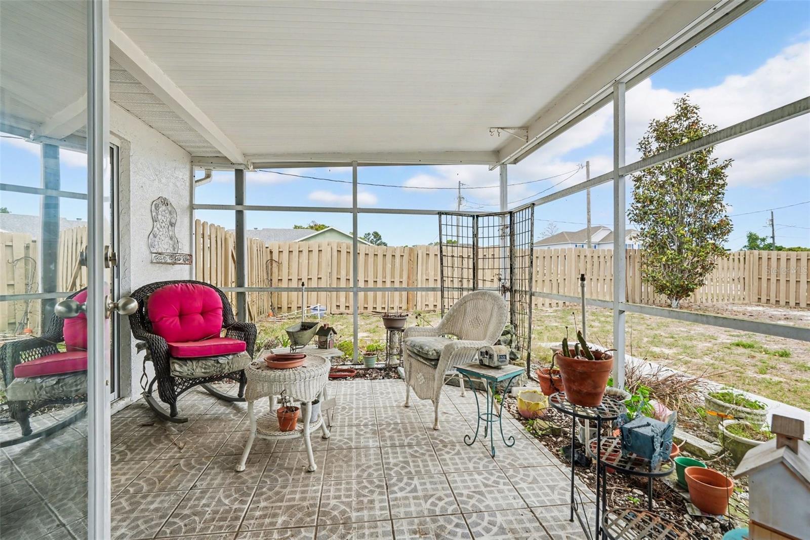 Image 25 of 31 For 10267 Elgin Boulevard