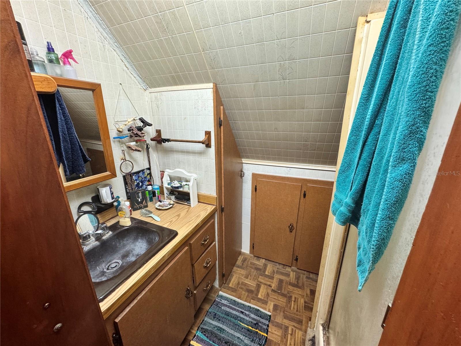 Image 20 of 60 For 17528 Coyote Road