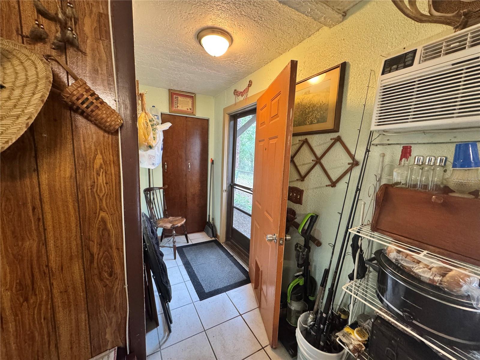 Image 26 of 60 For 17528 Coyote Road