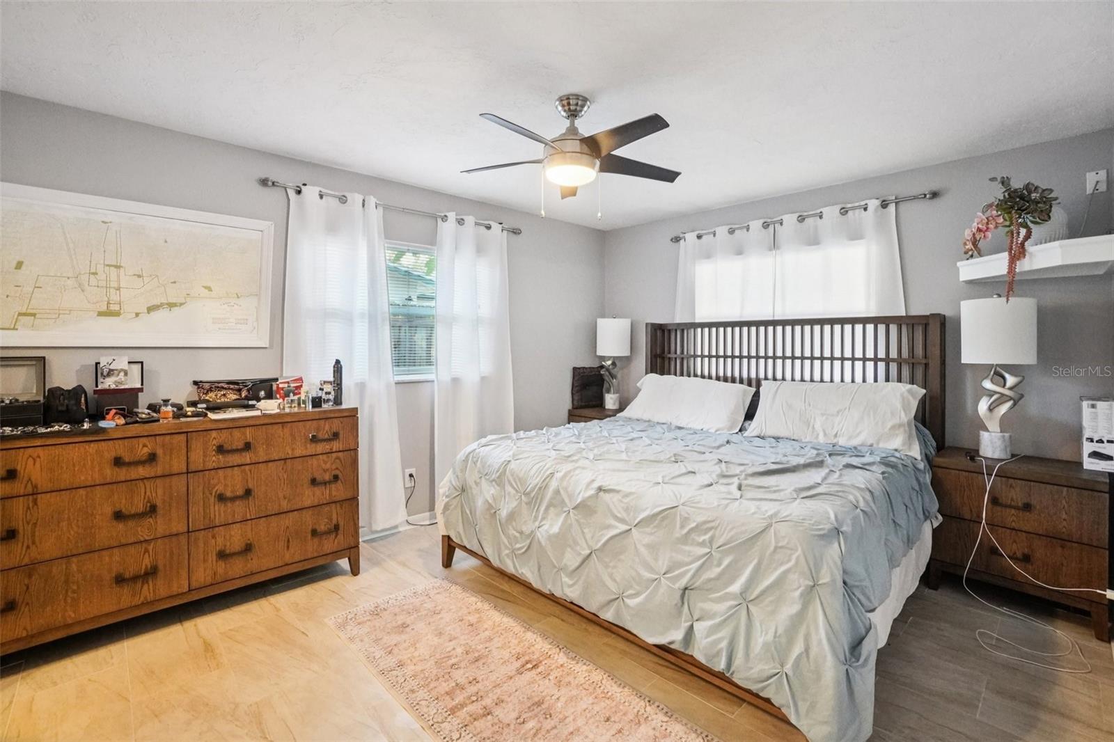 Image 41 of 56 For 162 Lincoln Circle N