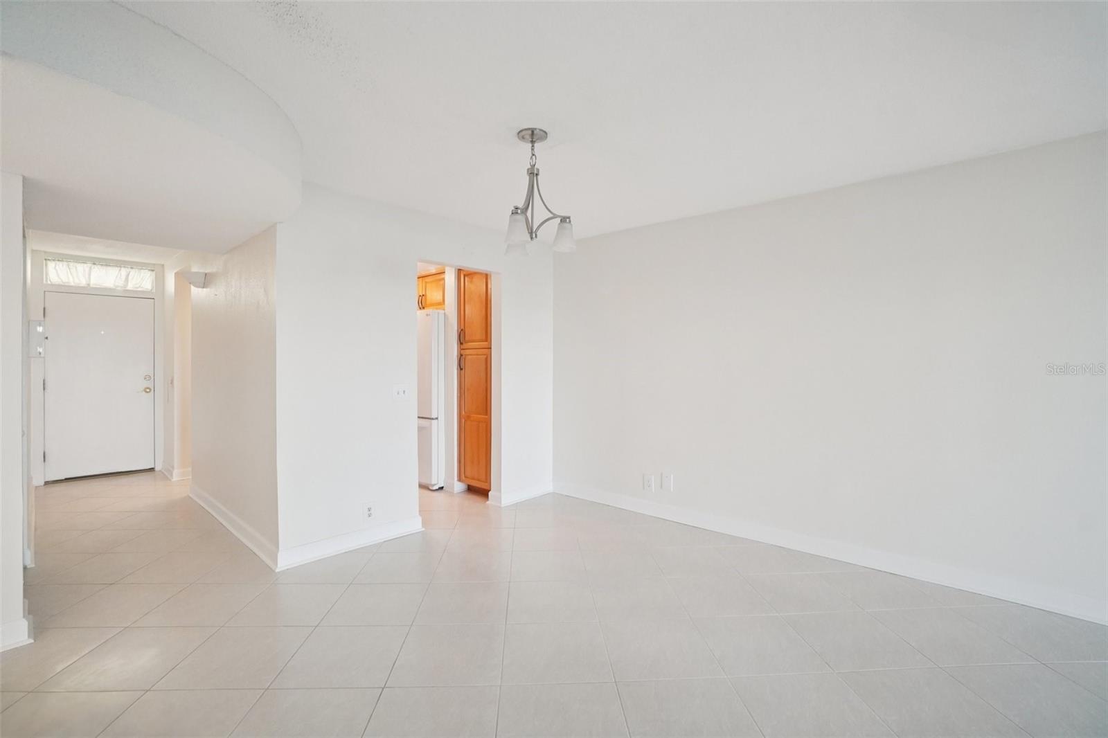 Image 7 of 37 For 1847 Shore Drive S 117