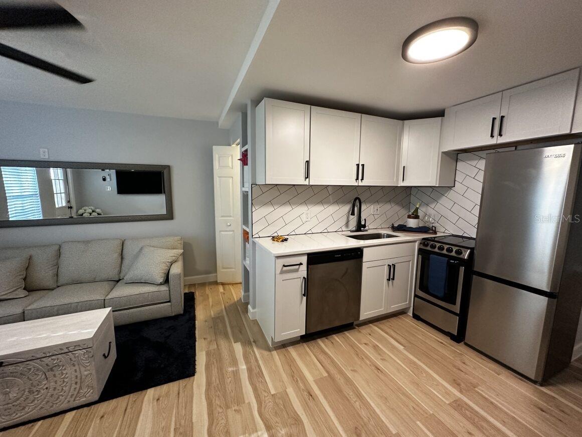 Image 14 of 20 For 121 18th Avenue N