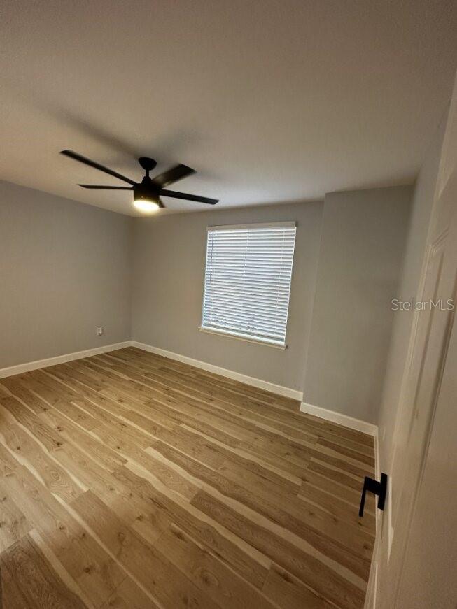 Image 9 of 20 For 121 18th Avenue N