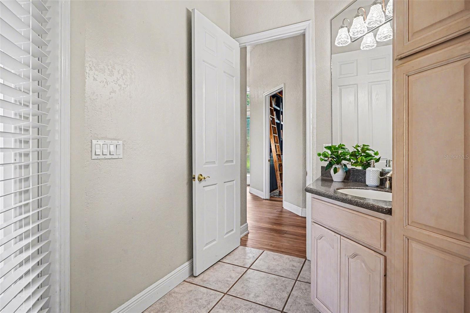 Image 15 of 43 For 3085 Landings Court