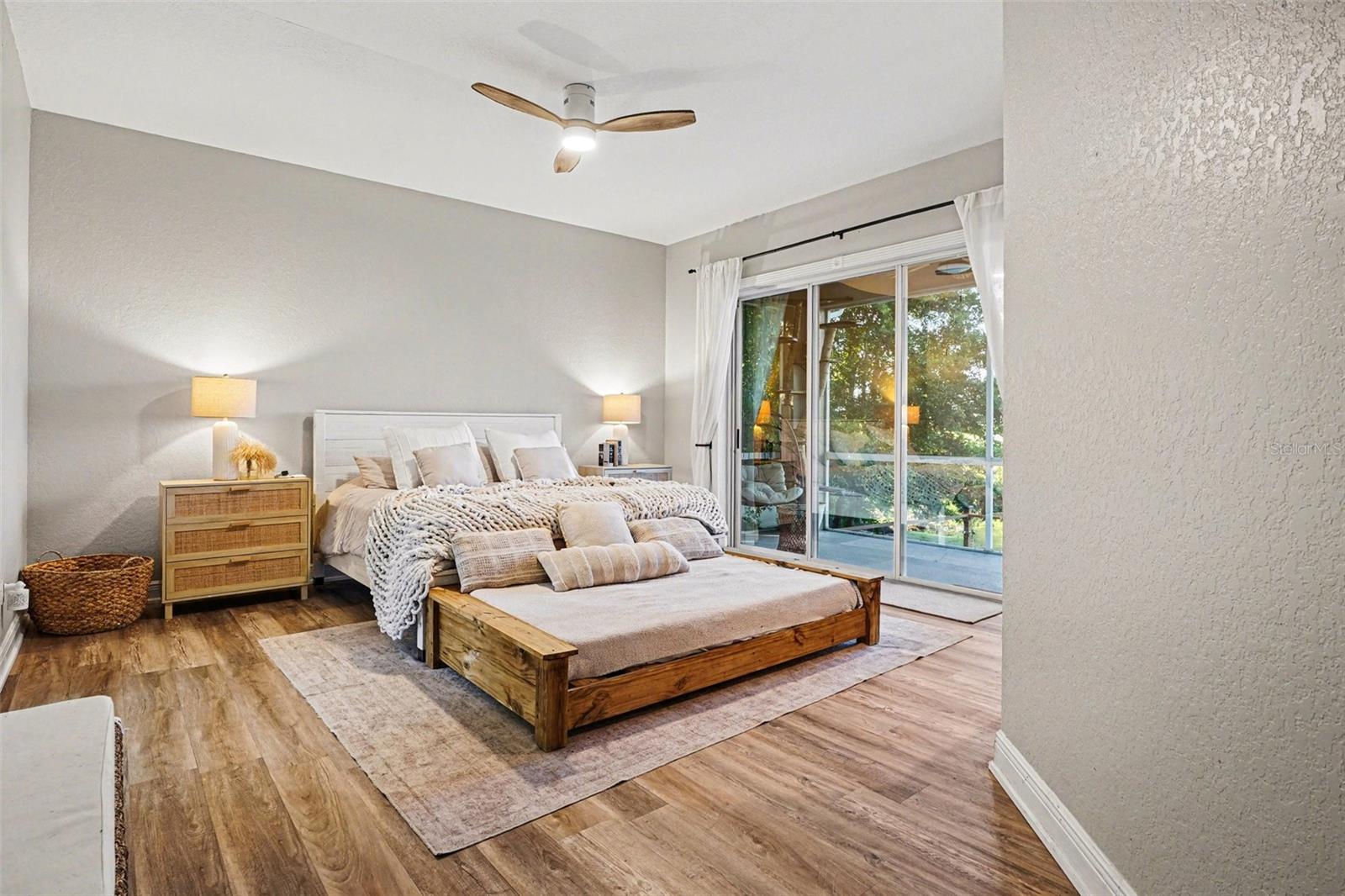 Image 19 of 43 For 3085 Landings Court